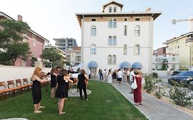 Les 7 Suites Erica